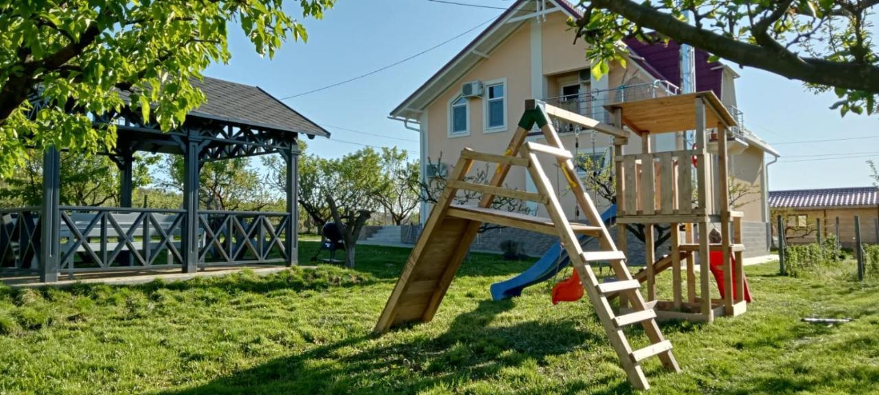 Willa Conacul Mierii Straseni Zewnętrze zdjęcie